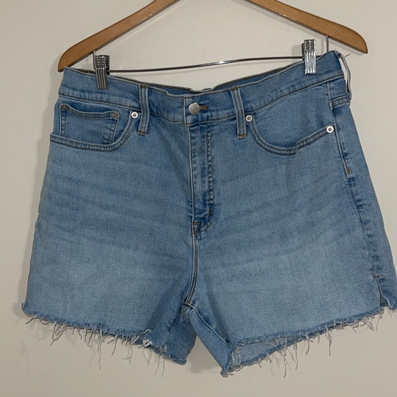 J. Crew Pants - J. Crew  women’s  Jean shorts 31